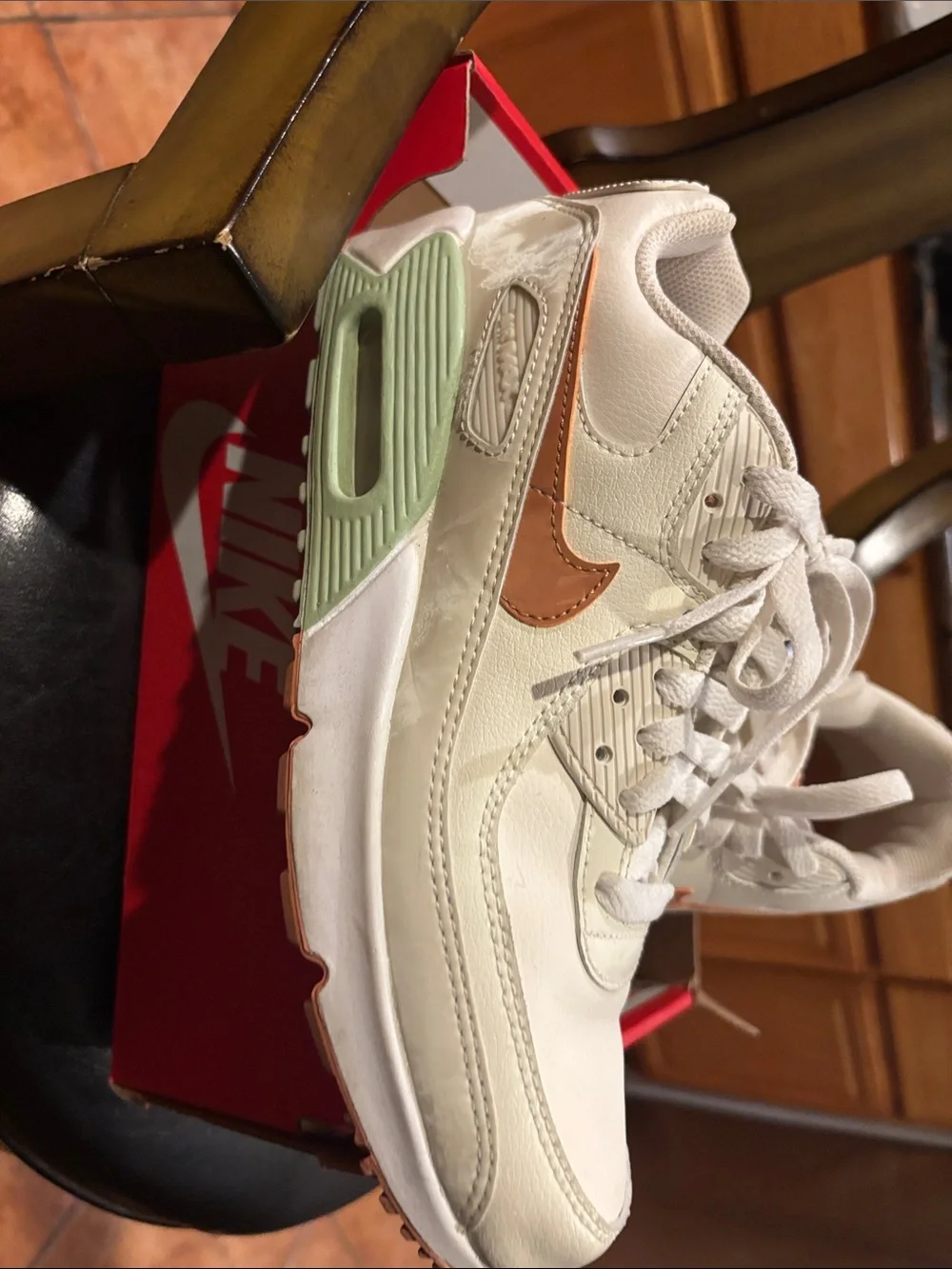 Nike Big Kids 7Y White Sneakers with Peach Swoosh and Mint Heel